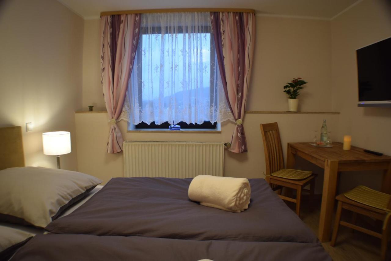Hotel Buergergesellschaft Betzdorf Екстериор снимка